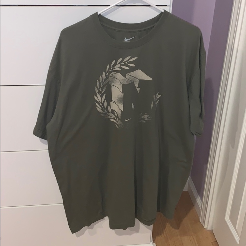 NWOT Nike T-shirt